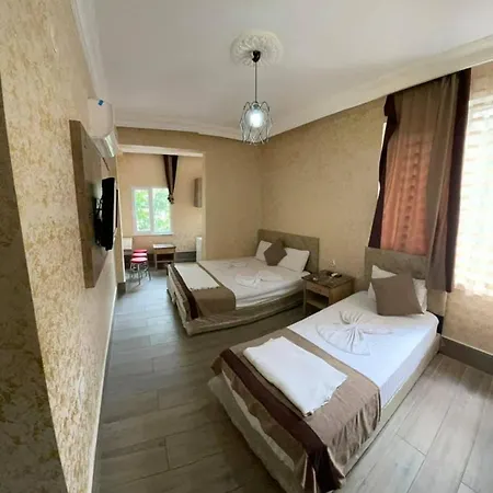 özgür Işıklar 2* Antalya