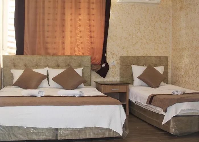 Ozgur Isiklar Hotell 2*