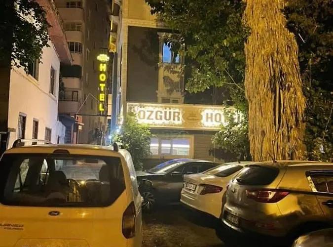 Ozgur Isiklar